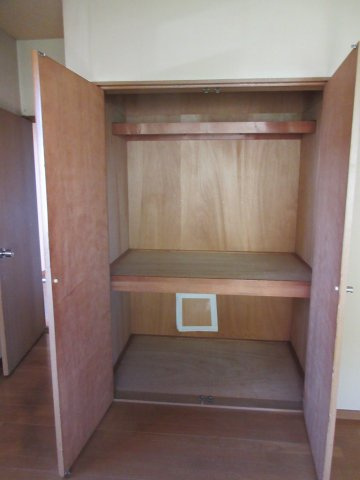 下三林町一戸建貸住宅の収納