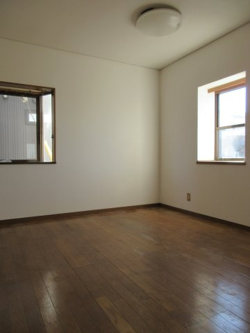 下三林町一戸建貸住宅の居間・リビング