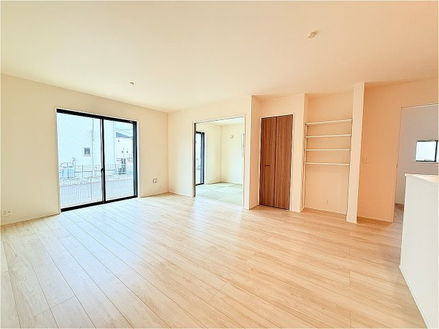 八女市吉田 リナージュの居間・リビング