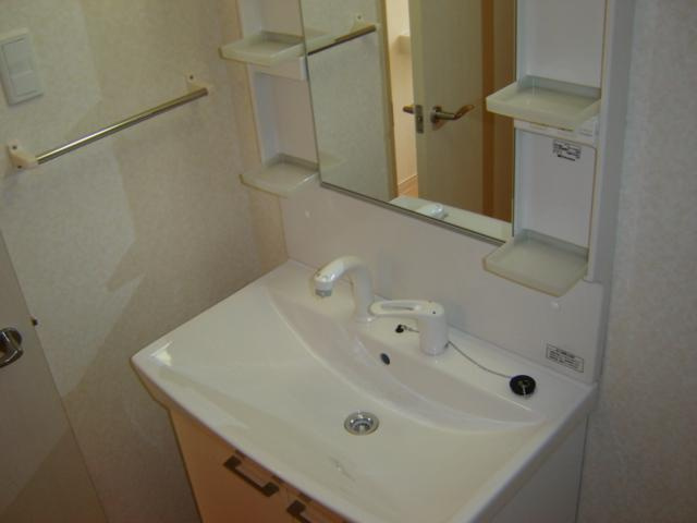 ベルローズの洗面所|洗髪洗面化粧台