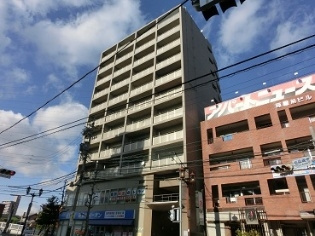 アブレスト原の外観