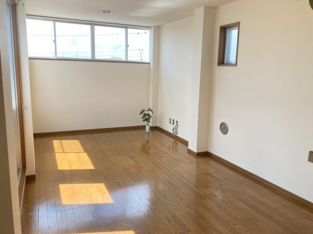 Mシャトーオークの居間・リビング