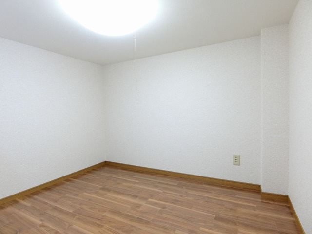 メゾンイストワールの洋室