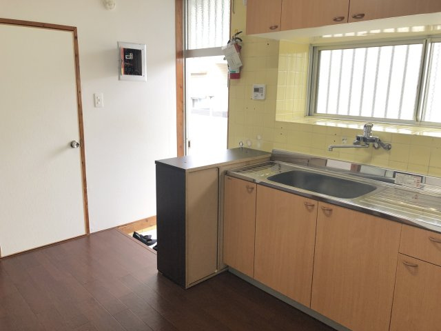 金城アパートA棟のキッチン