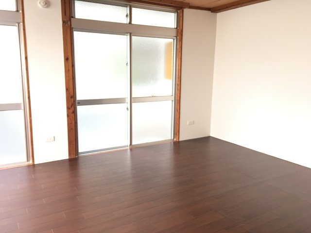 金城アパートA棟の居間・リビング