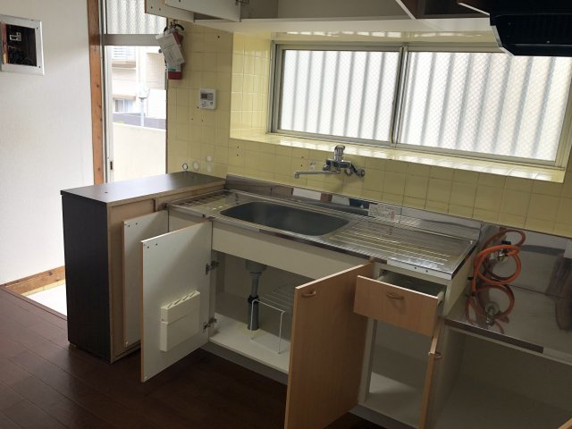 金城アパートA棟のキッチン