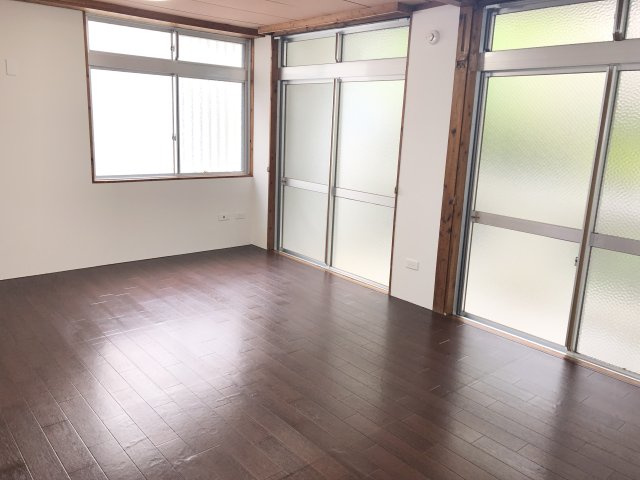 金城アパートA棟の居間・リビング