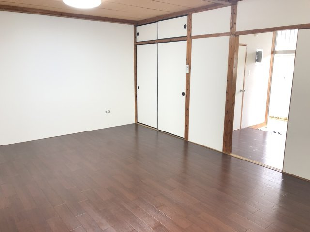 金城アパートA棟の居間・リビング