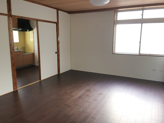 金城アパートA棟の居間・リビング