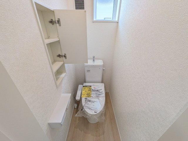 八王子市　上壱分方町　新築一戸建て　３４期のトイレ|～暖房温水洗浄機能付きトイレ　冬場は特に嬉しい機能ですね～