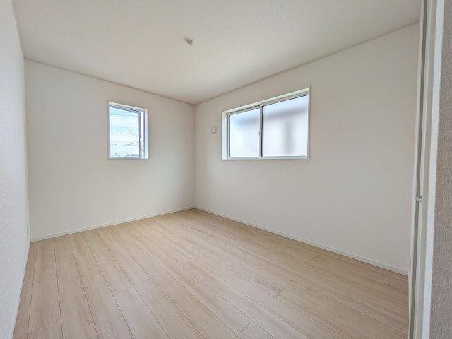 八王子市　上壱分方町　新築一戸建て　３４期の子供部屋|～2階6.5帖の洋室　2面採光で明るく風通しの良いお部屋です～