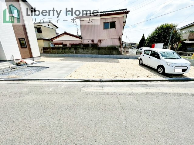 水戸市平須町14期　新築戸建　1号棟の駐車場