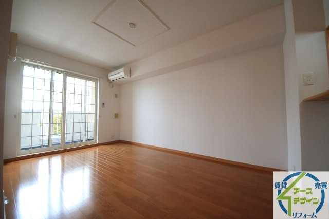 ドゥー・ビエント弐番館の居間・リビング|※類似部屋