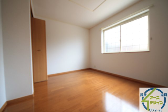 ドゥー・ビエント弐番館の洋室|※類似部屋