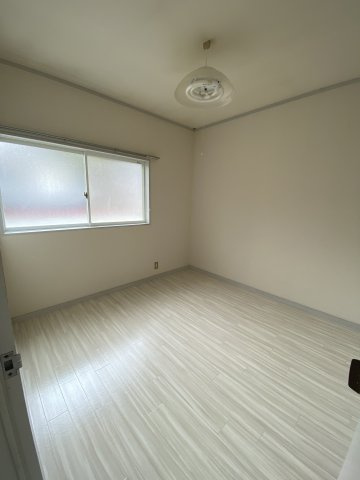 エレガンス山口の居間・リビング|使いやすいリビングです