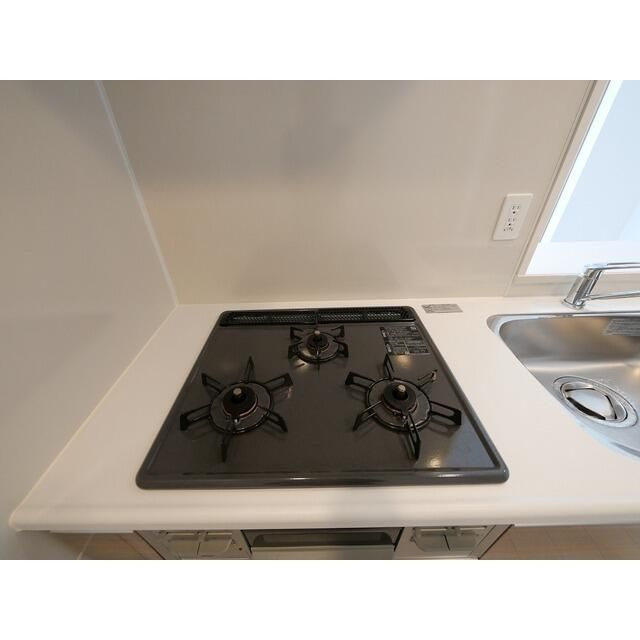 エスタート三ノ輪のキッチン