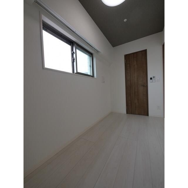 エスタート三ノ輪の寝室