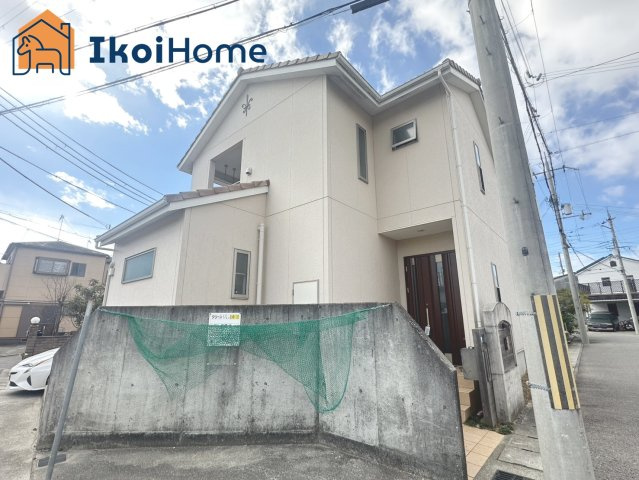 神戸市西区玉津町今津　中古戸建の前面道路含む現地写真|●年中無休：当日予約可●前面道路は幅員約4ｍございます！住宅街ですので交通量も少なく安心です！