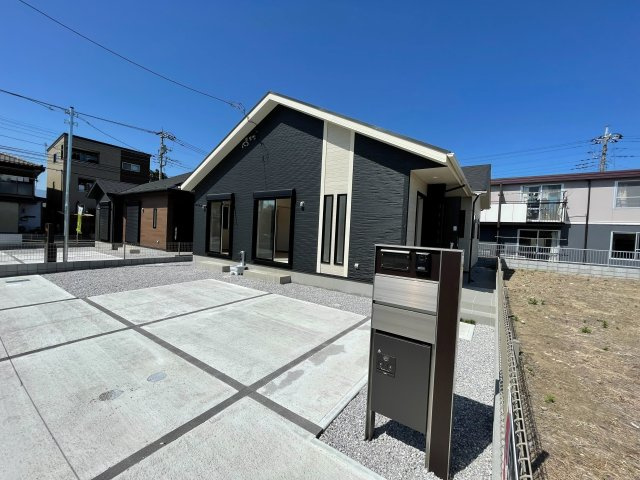 新築戸建・新築建売　桐生市相生町1丁目　桜木小・桜木中の駐車場|駐車場は並列3台確保！