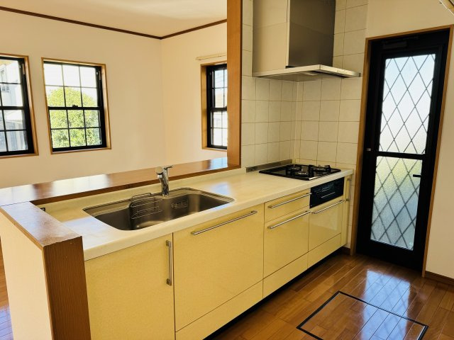 八王子市　小宮町　中古戸建てのキッチン|～使い勝手の良いシステムキッチン～