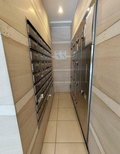 ラグジュアリーアパートメント本郷の設備|メールボックス・宅配ボックス