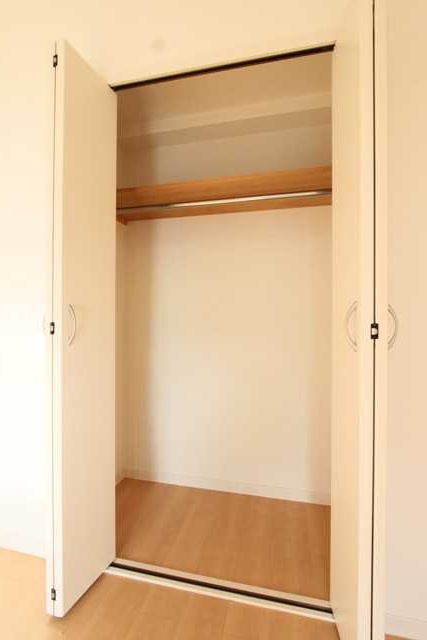ラグジュアリーアパートメント本郷の収納