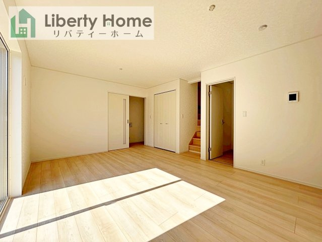 ひたちなか市高野第7　新築戸建の居間・リビング