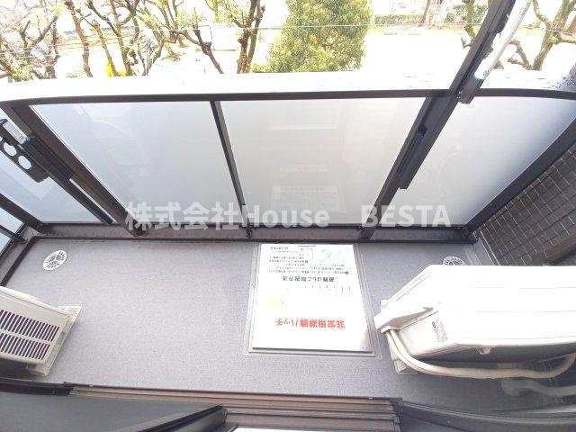 エルフォルク新神戸のバルコニー