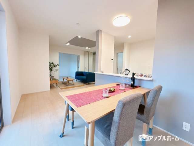 【新築住宅】さいたま市浦和区皇山町 全4棟の居間・リビング|１日の長い時間を過ごす大切なリビングだから、広さ日当たりとことんこだわりましょう♪ぜひこの空間を実際にご体感ください！