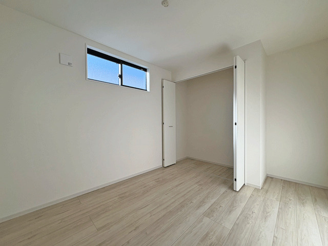 仙台市宮城野区萩野町2期の洋室