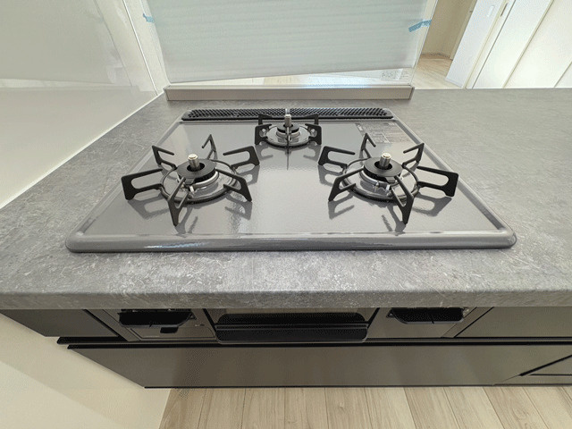 仙台市宮城野区萩野町2期のキッチン