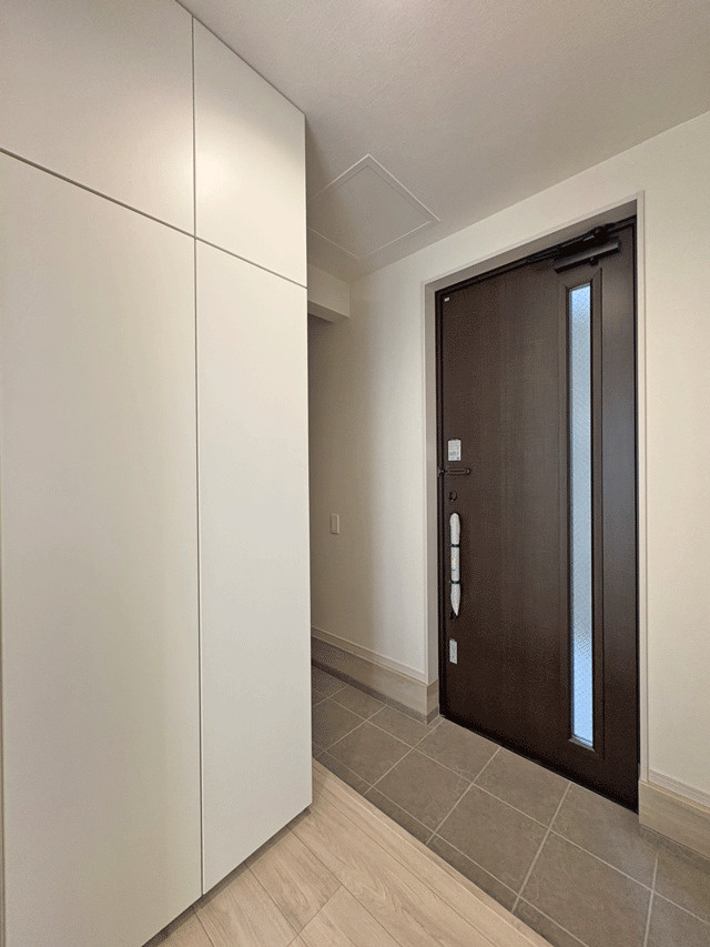 仙台市宮城野区萩野町2期の玄関