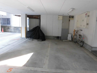 【駐車場】 | ヘルメス２ | 建物の駐輪場です