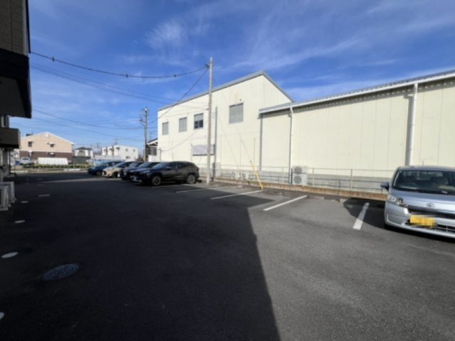エクレール　Ｂの駐車場|高崎、前橋のお部屋探しはエンドスケープまで！お客様の理想お聞かせ下さい♪