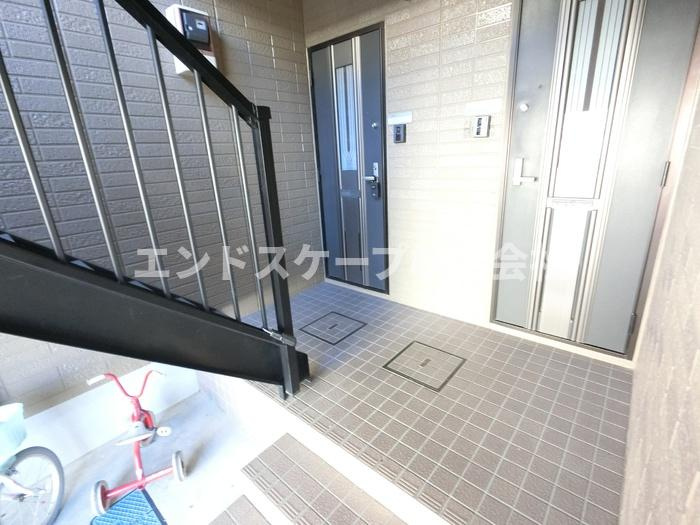 エクレール　Ｂのロビー|高崎、前橋のお部屋探しはエンドスケープまで！お客様の理想お聞かせ下さい♪