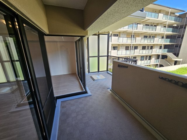 サンシティ桂坂参番館のバルコニー|バルコニー