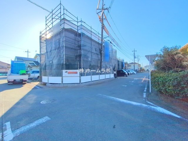 【新築】鶴ヶ島市羽折町新築住宅 全４棟 3号棟の前面道路含む現地写真|前面道路含む現地写真です