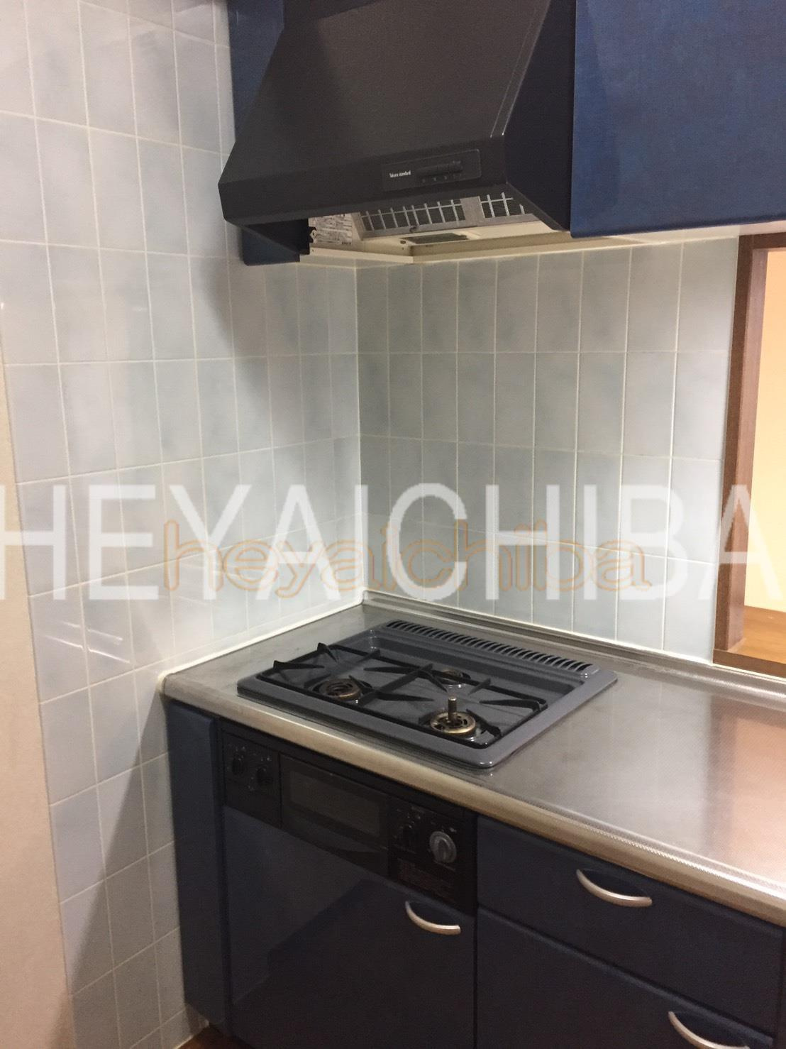 メゾン・シャルムのキッチン|3口コンロ