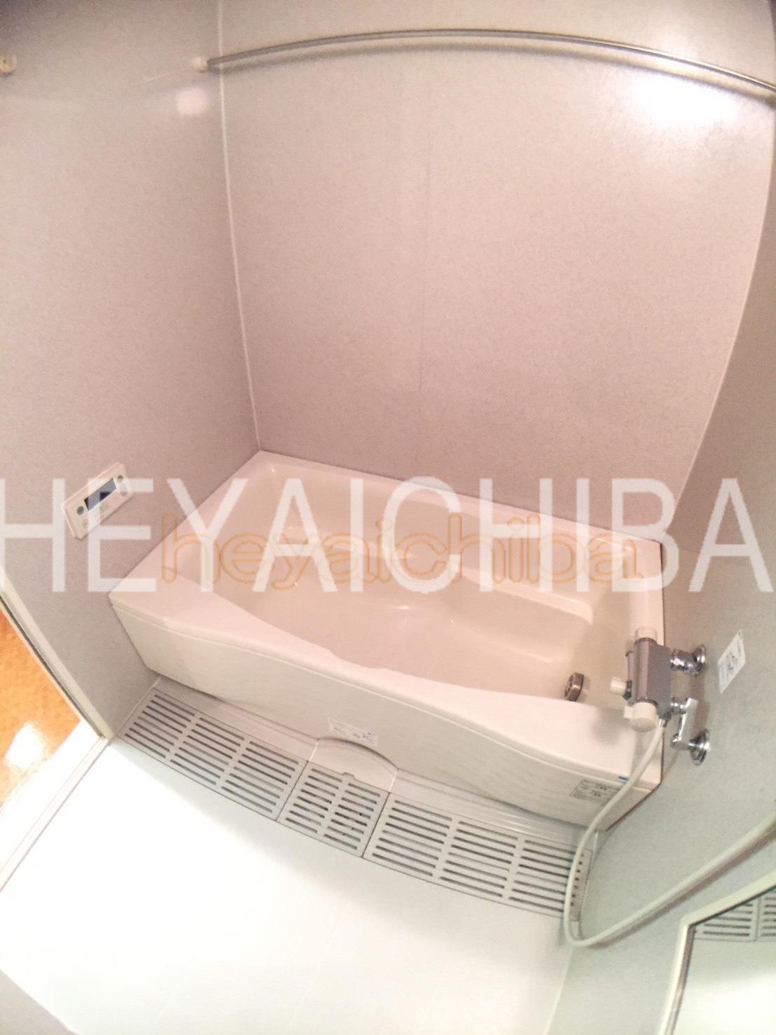 メゾン・シャルムの浴室