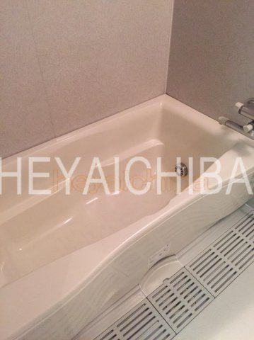 メゾン・シャルムの浴室|浴槽