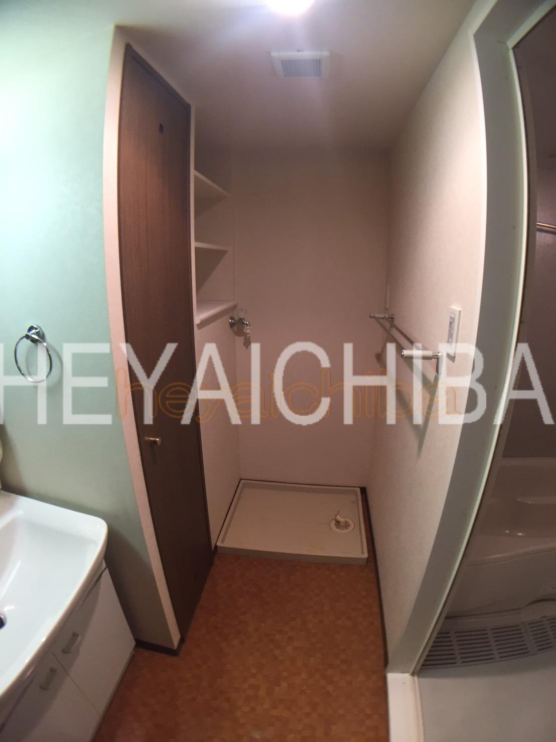 メゾン・シャルムの洗面所|脱衣所