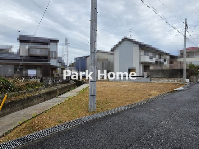 高知市神田 -建築条件付き-売土地の前面道路含む現地写真|2025.12月末：現況