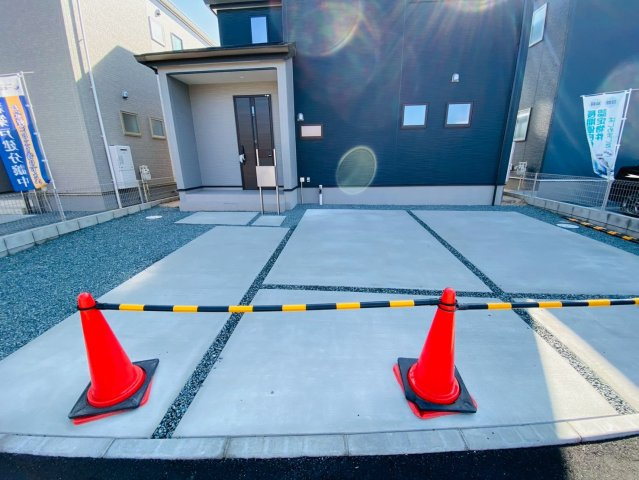 リーブルガーデン／東区長嶺西第二／２号棟の駐車場
