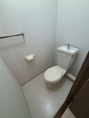 【トイレ】 | サンバリー・アツ・カワカツ