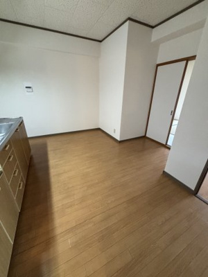 【居間・リビング】 | サンバリー・アツ・カワカツ