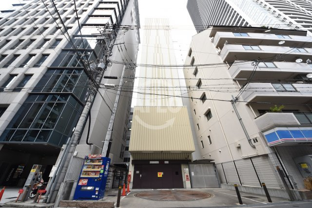 クロスレジデンス大阪新町　堀江小学校区の駐車場|ベルファース大阪新町　駐車場