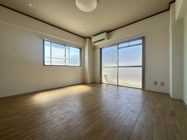 シャトー背戸口の洋室