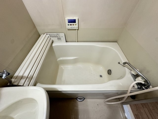 シャトー背戸口の浴室