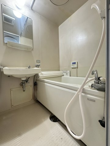 シャトー背戸口の浴室