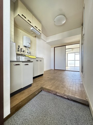 シャトー背戸口の玄関